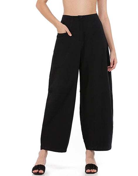 Black Fitted Cocoon Pant