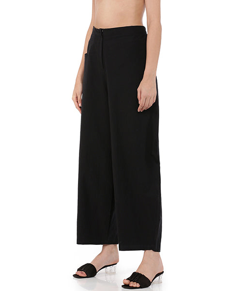 Black Fitted Cocoon Pant