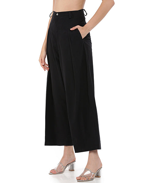 Black Pleated pant